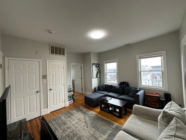 Photo - 602 Dorchester Ave Unit 3