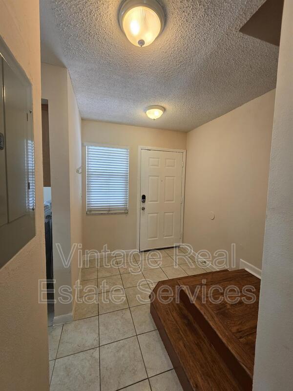 5202 Sunridge Palms Dr