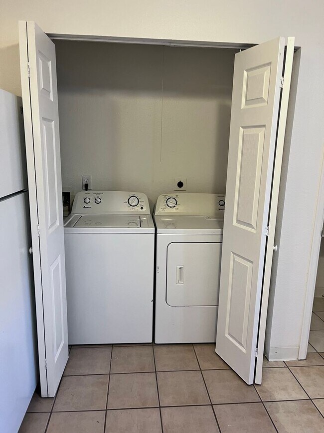 Photo - 139 W 45th St Unit C