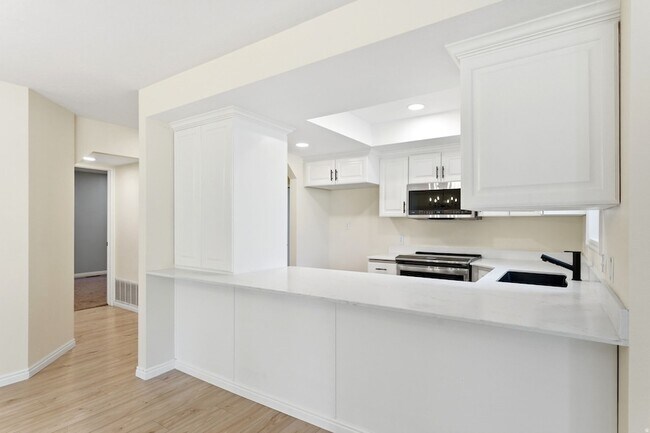 Photo - 1041 W Grindelwald Ct Unit R-5