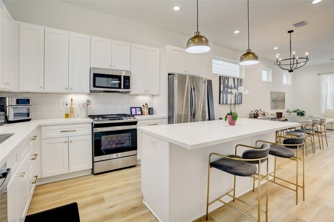 Photo - 2013 Cochran St