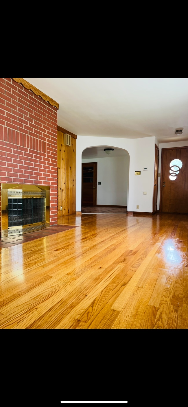 Photo - 24 Henderson St