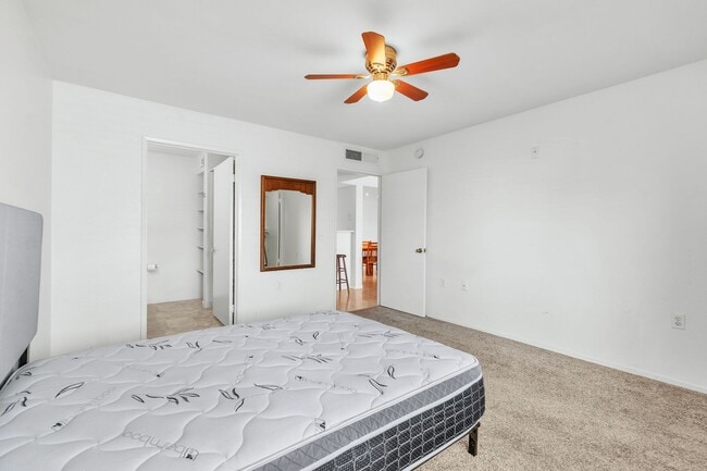 Photo - 2 Bedroom/2 Bathroom Condo in Quiet Gated ... Unit 1059