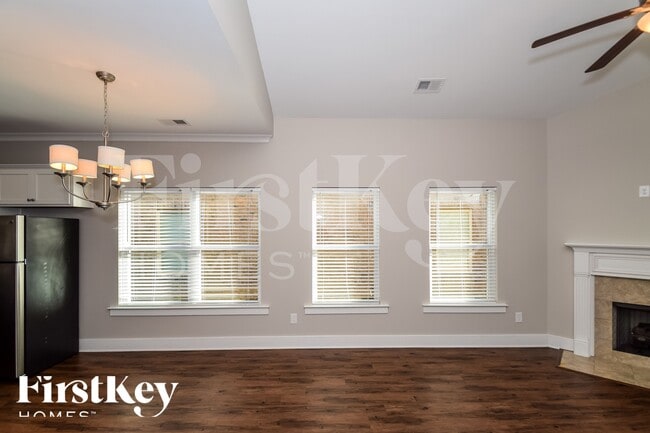 Photo - 5521 Park Side Rd