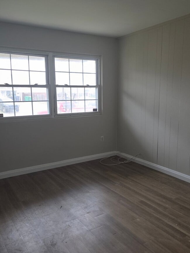 Photo - End Unit Townhouse