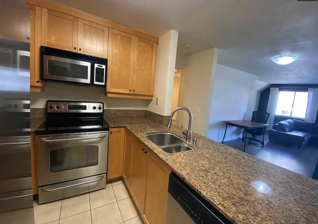 Photo - $2,900 - 2 Bedroom, 2 Bathroom Condo in the Heart of UTC La Jolla Unit 5301