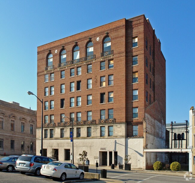 Courthouse View Apartments