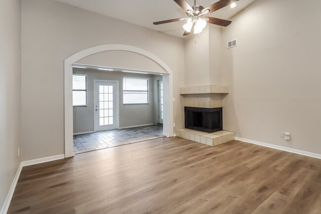Photo - 11504 Robles Del Rio Pl