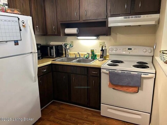 Photo - 240 Breckenridge Ln