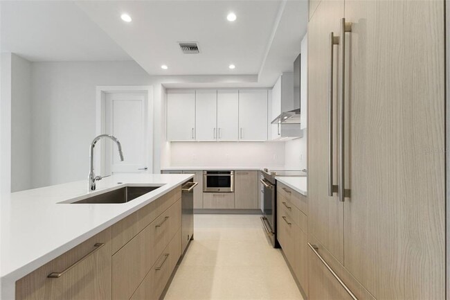 Photo - 275 1st Ave S Unidad 1907