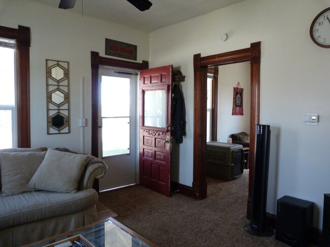 Photo - Cozy Cottage Close to Windsor Lake!