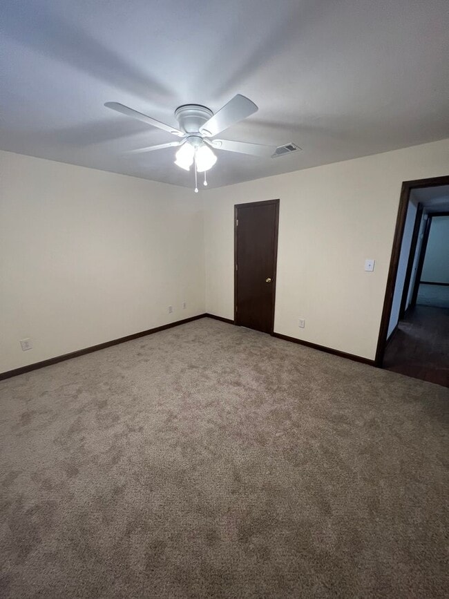 Photo - 1233 Cross Creek Cir