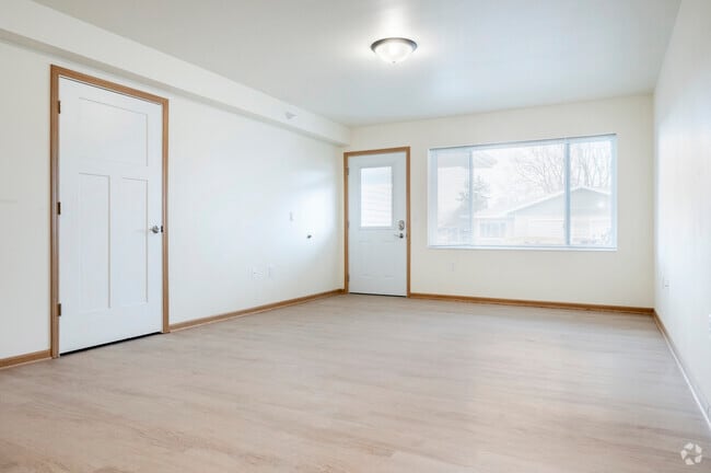 2BR, 1BA - 900SF - Living Room