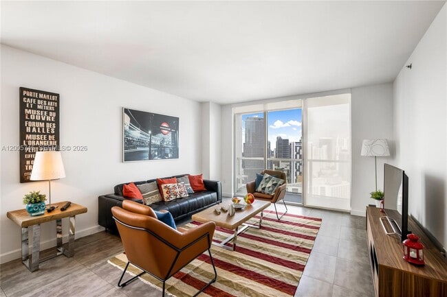 Building Photo - 500 Brickell Ave Unit 3907