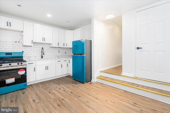 Photo - 1715 W Lexington St