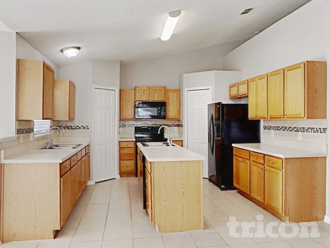 Photo - 9312 Thunderbolt Dr