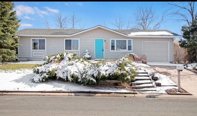 Building Photo - 417 Skyway Dr