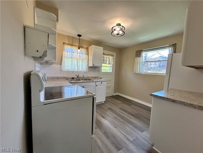 Photo - 155 Canton Rd