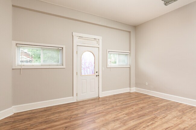 Photo - 5409 Lansdowne Ave Unidad 5409