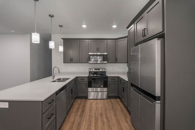 Photo - Up to $500 off! Vista View – Spacious 3-Be...