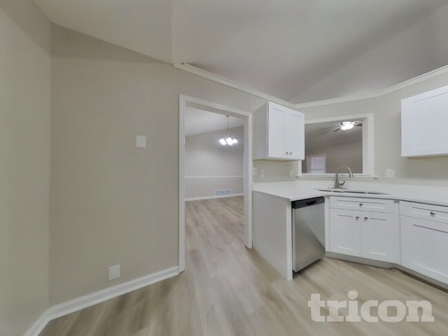 Photo - 128 Cliff Ct