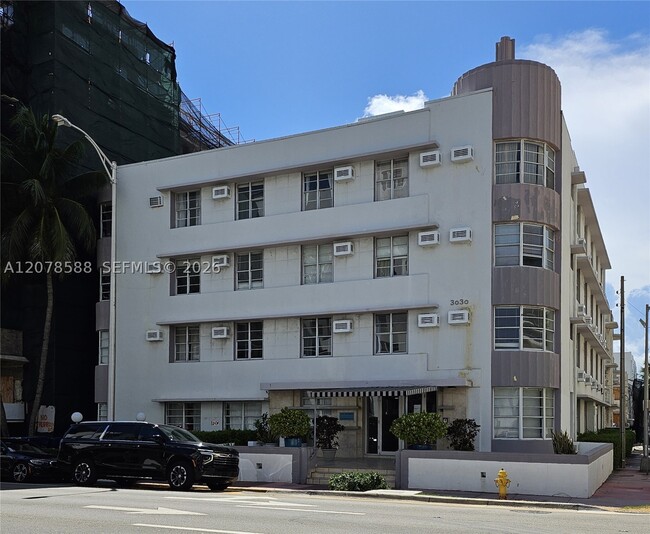 Photo - 3030 Collins Ave Unit 4B