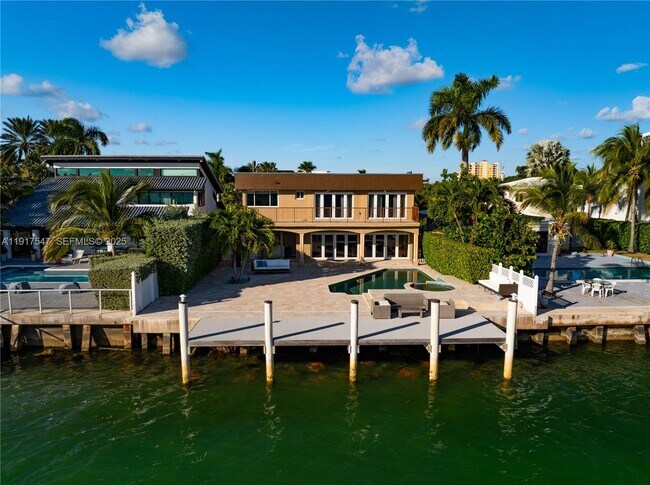 1500 S Treasure Dr