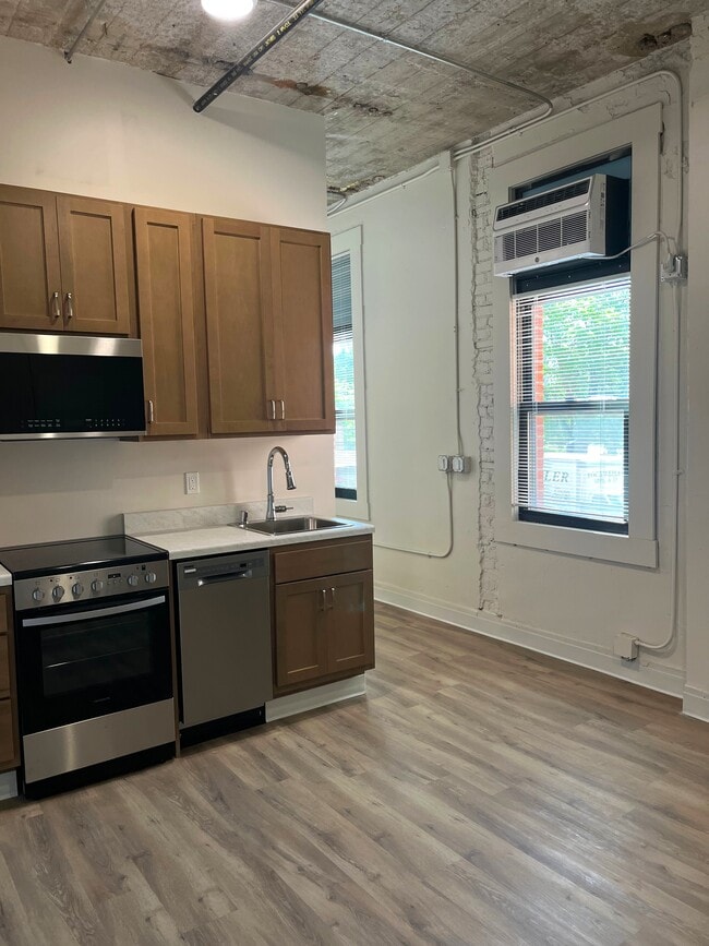 Unit 206 - Grandview Lofts
