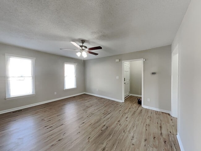 Photo - 3617 Abercromby Dr