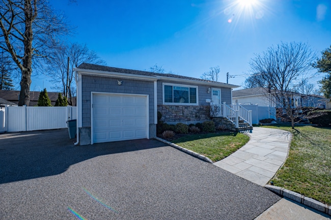 Photo - 2002 City Ave