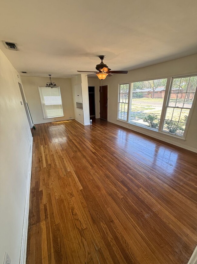 Photo - Pre Leasing for Fall 2026! 3/2 in Tech Terrace