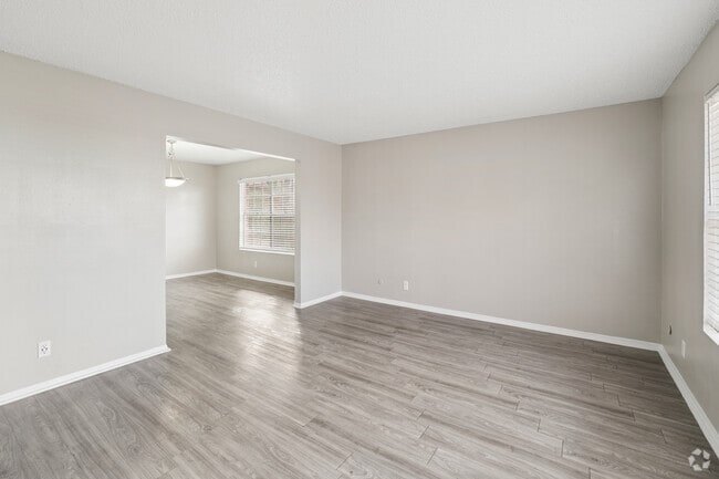 1BR, 1BA - 1,004AF - Living Room - Santa Rosa Apartment Homes
