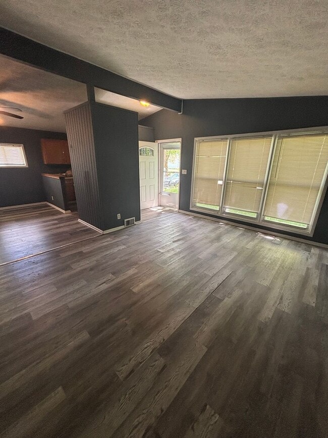 Photo - Section 8 Welcomed! Beautifully Renovated ...