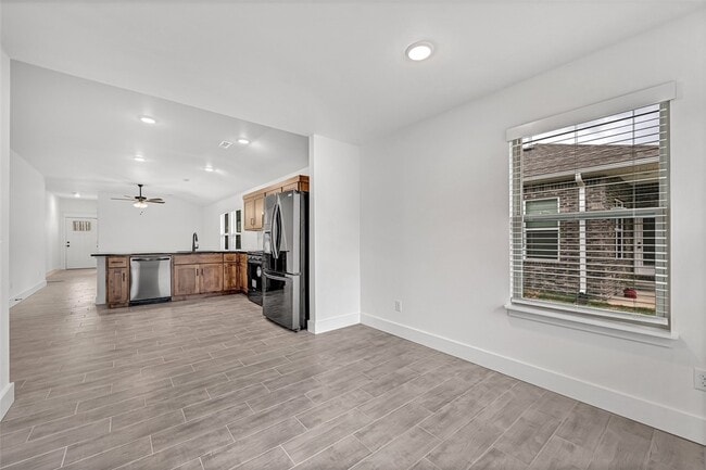Photo - 2031 Bluebonnet Ln