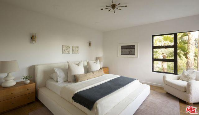 Photo - 5692 Holly Oak Dr