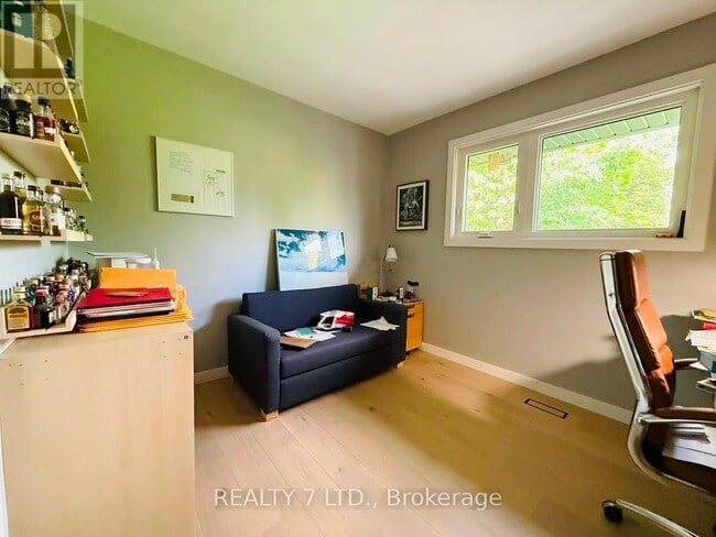 Photo - 139 Sunrise Dr