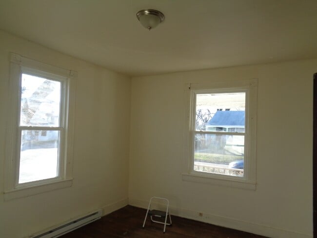Photo - 1021 Melville St