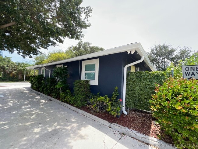 Photo - 601 NW 2nd St