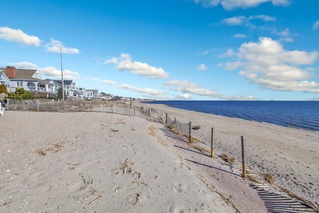 Photo - 1555 Fairfield Beach Rd