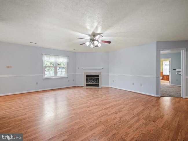 Photo - 112 Jefferson Ct