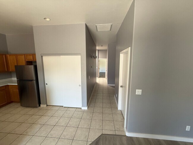 Photo - 8538 E Seabury Ct Unidad 2