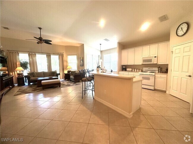Building Photo - 1634 Tarpon Bay Dr S Unit 202 Rental