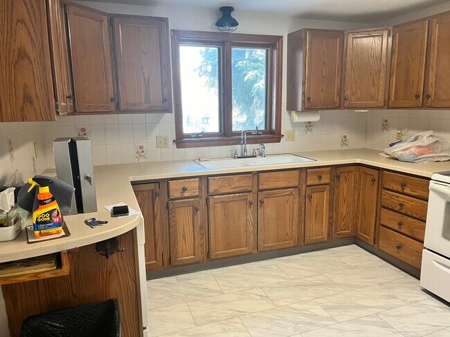 Kitchen - 30 Grant St Unit Downstairs