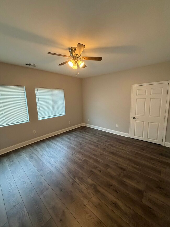 Photo - 738 M St