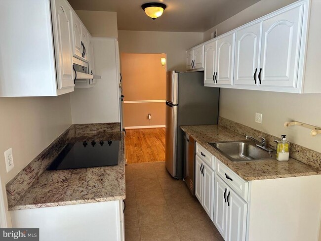 Photo - 4405 Bel Pre Rd