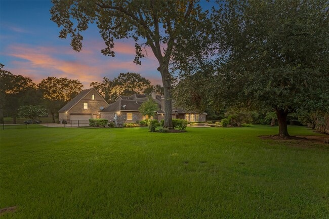 Photo - 19309 Whispering Grove E