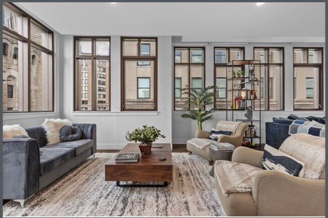 Photo - 108-110 Arlington St Unidad PH