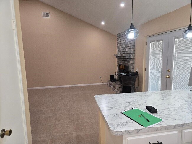 Photo - 7911 Southmeadow Dr