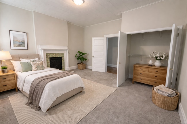 Photo - 376 Park Ave