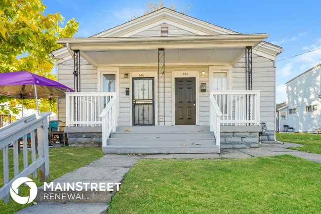 Building Photo - 664 S 27th St